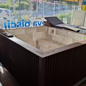 Poolspa de 2,40 x 2 m (22MIN/24 CL)